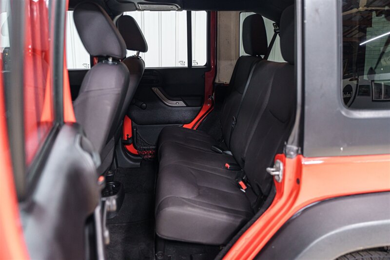 Used 2015 Jeep Wrangler Unlimited Sport w/ Connectivity Group AWD/4WD image 12
