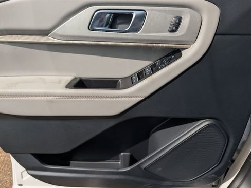 New 2026 Ford Explorer Active w/ Active Comfort Package image 18
