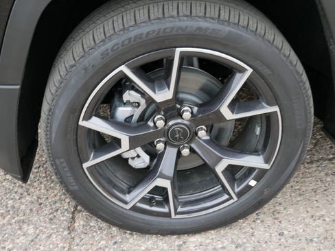 New 2026 Jeep Cherokee Overland image 5