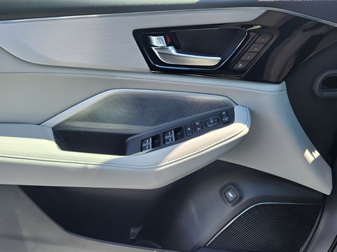 Used 2025 Acura MDX FWD w/ Technology Package image 28