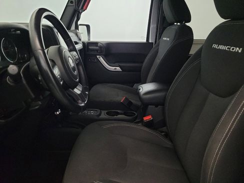 Used 2016 Jeep Wrangler Rubicon w/ Power Convenience Group image 17