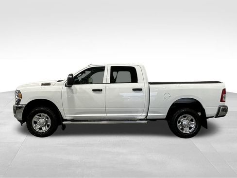 Used 2024 RAM 2500 Tradesman w/ Chrome Appearance Group image 4