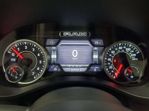 Used 2019 RAM 1500 Big Horn AWD/4WD image 18