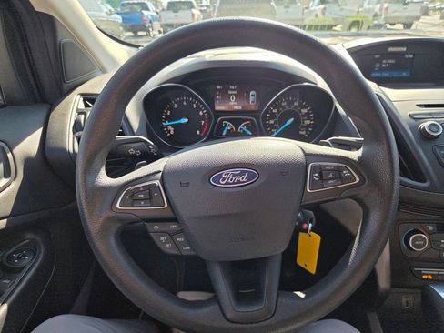 Used 2017 Ford Escape SE AWD/4WD image 16
