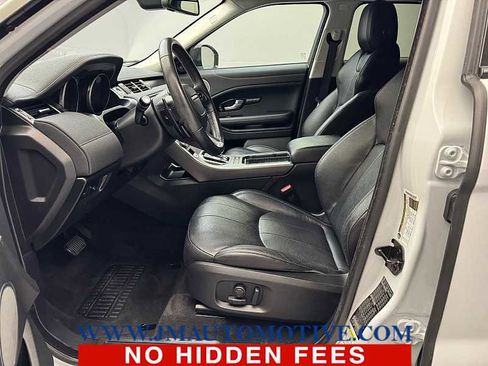 Used 2018 Land Rover Range Rover Evoque SE Premium image 12