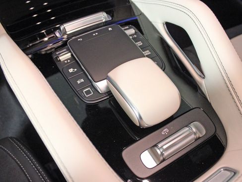 Certified 2026 Mercedes-Benz GLE 450 4MATIC image 26