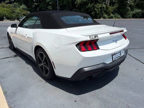 Used 2024 Ford Mustang Premium RWD image 31