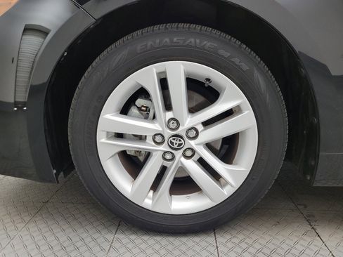 Used 2019 Toyota Corolla SE w/ SE Option Package image 31