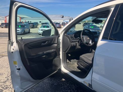 Used 2013 Chevrolet Traverse LT AWD/4WD image 9