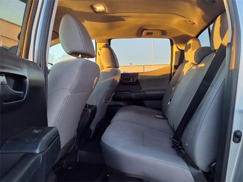 Used 2019 Toyota Tacoma SR image 24