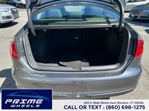 Used 2014 Volkswagen Jetta SE image 11