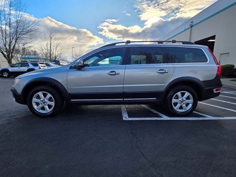 Used 2013 Volvo XC70 3.2 Platinum image 3