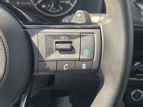 Used 2021 Nissan Rogue SV FWD image 41
