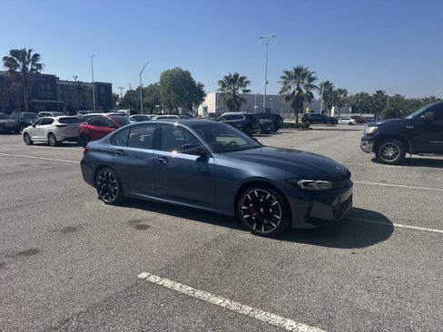 New 2026 BMW 330i Sedan w/ M Sport Package RWD image 2