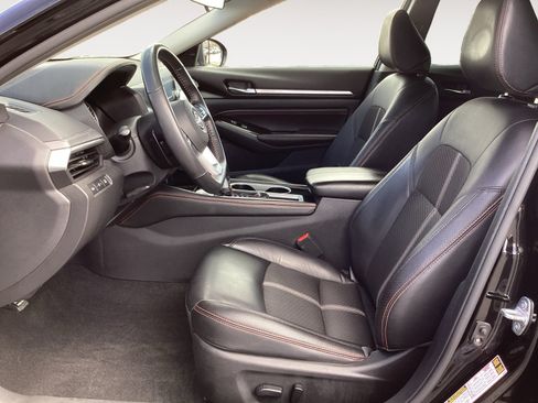Used 2023 Nissan Altima 2.5 SR FWD image 25