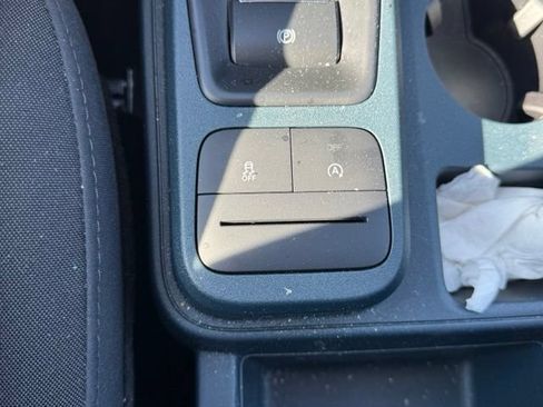 Used 2025 Ford Maverick XL w/ Equipment Group 102A AWD/4WD image 26
