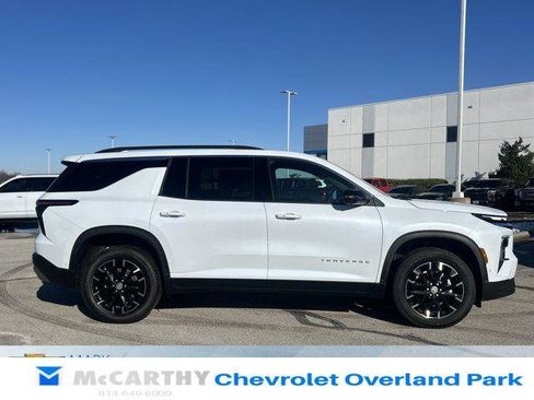New 2026 Chevrolet Traverse LT w/ Enhanced Driving Package AWD/4WD image 9
