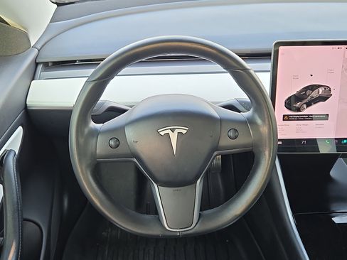 Used 2018 Tesla Model 3 Performance image 20
