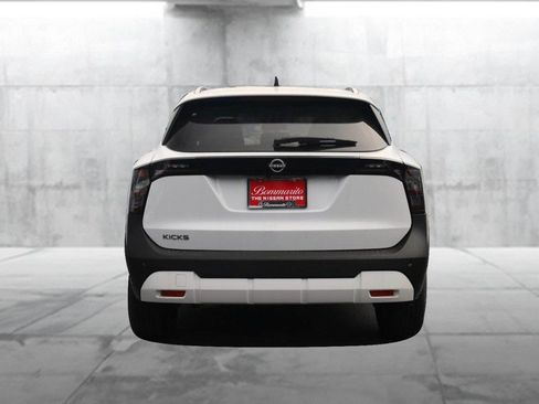 New 2026 Nissan Kicks SV image 6