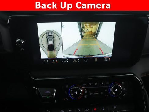 Used 2024 GMC Sierra 1500 AT4 w/ Technology Package image 25