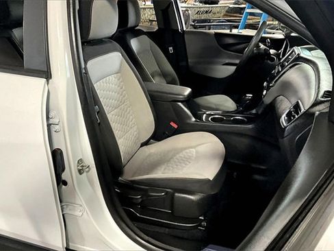 Used 2021 Chevrolet Equinox LS w/ LS Convenience Package image 7