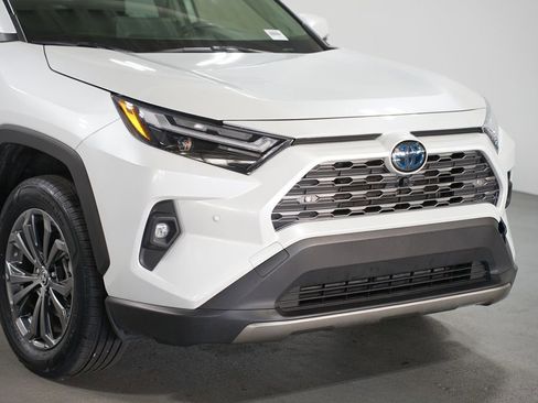 Used 2024 Toyota RAV4 Limited image 4