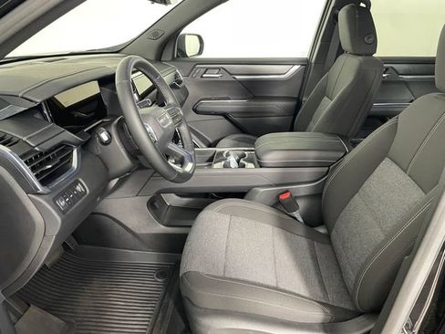 Certified 2026 GMC Acadia Elevation AWD/4WD image 2