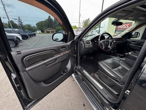 Used 2011 GMC Sierra 2500 Denali w/ LPO, Protection Package AWD/4WD image 10