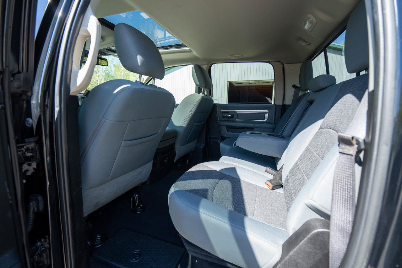 Used 2019 RAM 1500 Warlock AWD/4WD image 16