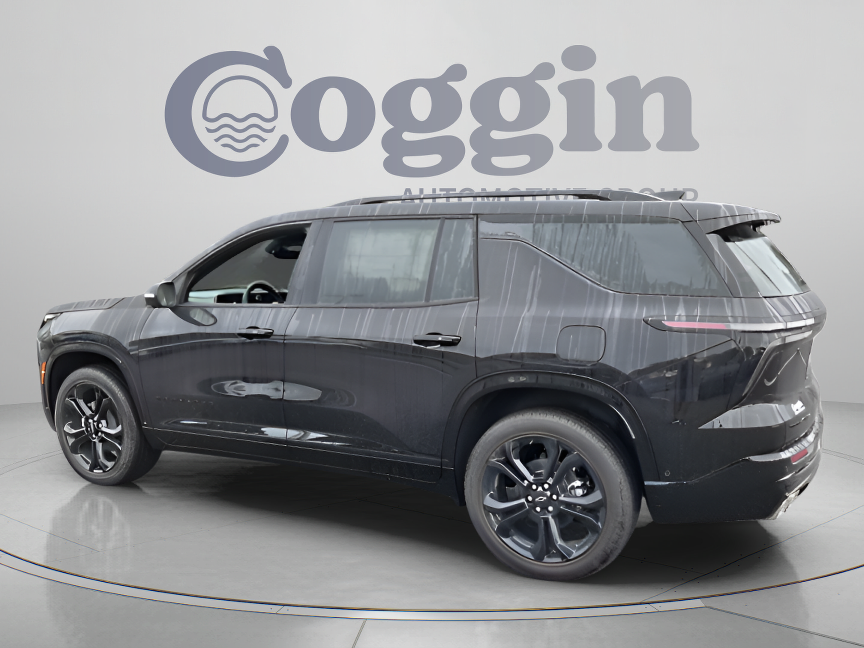 New 2027 Chevrolet Traverse RS w/ LPO, Floor Liner Package FWD image 3