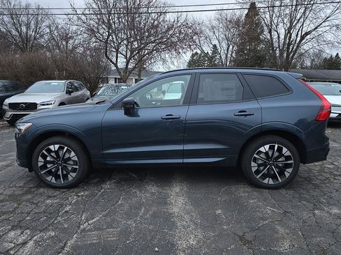 New 2026 Volvo XC60 B5 Plus w/ Climate Package AWD/4WD image 3