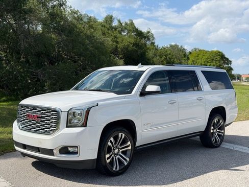 Used 2020 GMC Yukon XL Denali w/ Denali Ultimate Package image 1