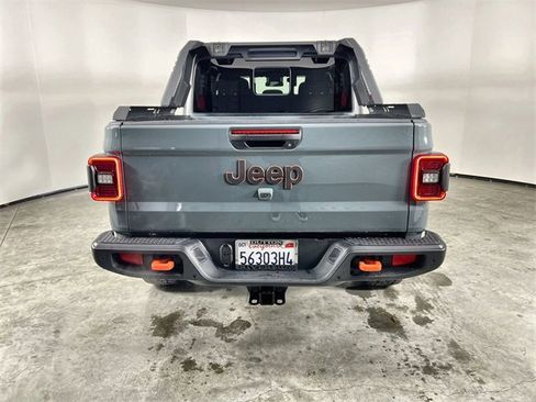 Used 2025 Jeep Gladiator Mojave w/ Safety Group image 7