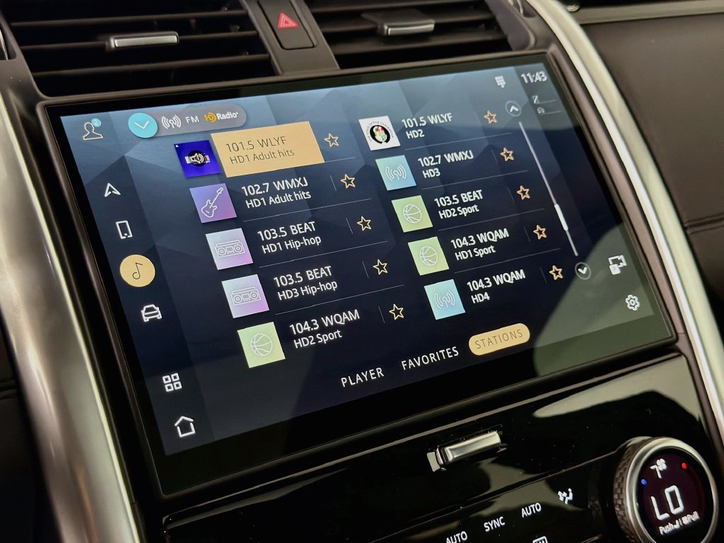 New 2026 Land Rover Discovery S AWD/4WD image 15