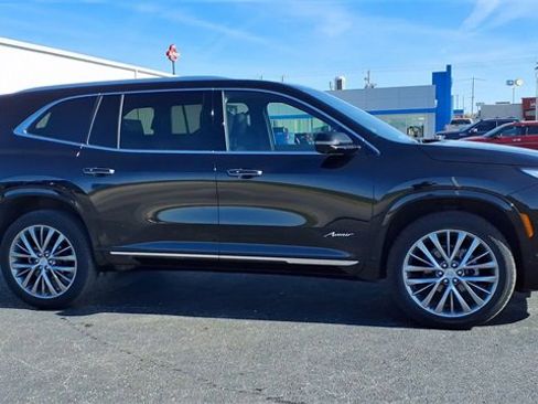 Certified 2025 Buick Enclave Avenir w/ Super Cruise Package image 9