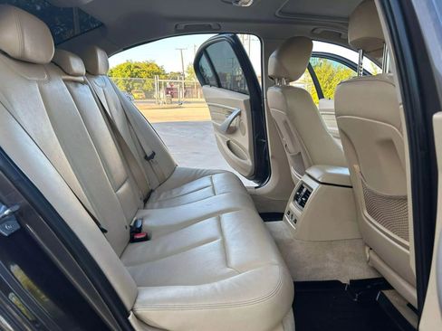 Used 2014 BMW 320i xDrive Sedan image 11