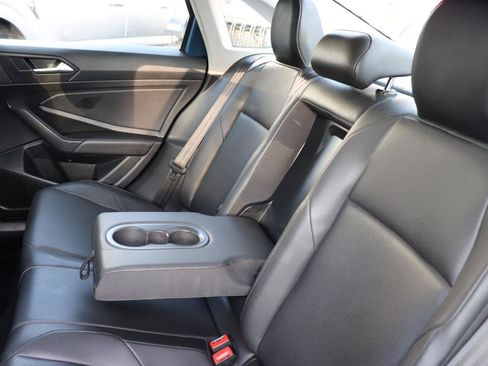 Used 2020 Volkswagen Jetta SE FWD image 22