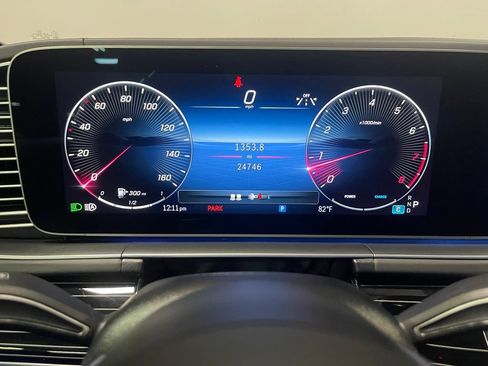 Certified 2024 Mercedes-Benz Maybach GLS 600 4MATIC image 31
