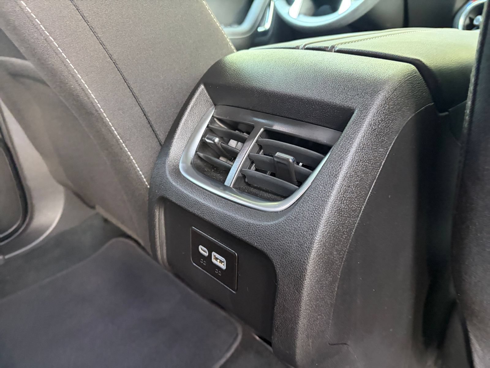 Used 2026 Chevrolet Blazer LT FWD image 22