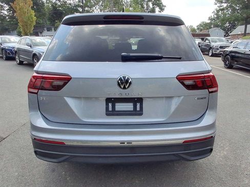 Used 2024 Volkswagen Tiguan SE w/ Panoramic Sunroof Package AWD/4WD image 22