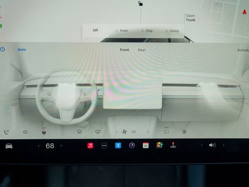 Used 2024 Tesla Model Y Long Range image 17