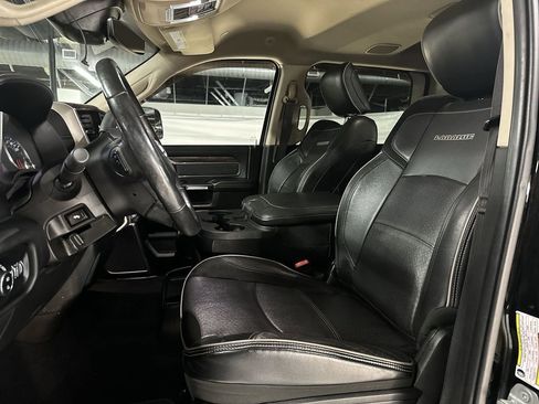 Used 2019 RAM 3500 Laramie image 11