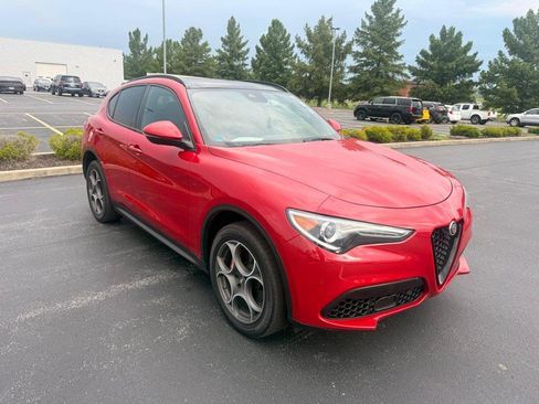 Used 2023 Alfa Romeo Stelvio Sprint AWD/4WD image 3