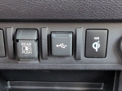 Certified 2023 Toyota Tacoma TRD Off-Road w/ Technology Package AWD/4WD image 21