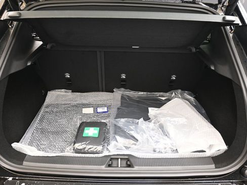 New 2026 Volvo EX30 Plus image 17