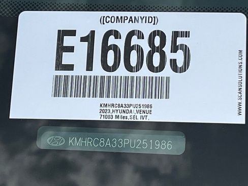 Used 2023 Hyundai Venue SEL FWD image 19