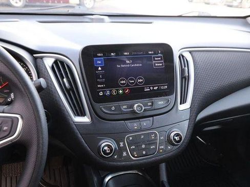 Used 2023 Chevrolet Malibu LT image 15