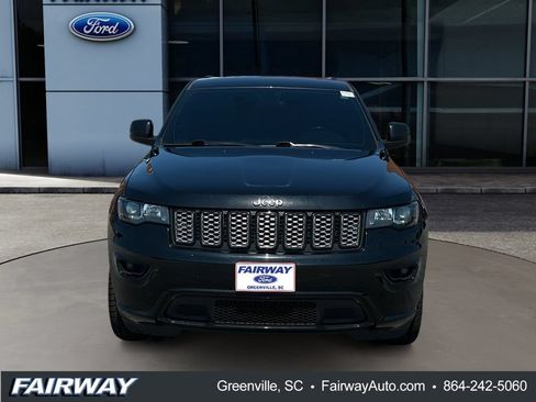 Used 2021 Jeep Grand Cherokee Laredo X RWD image 2