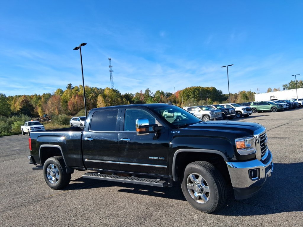 Used 2016 GMC Sierra 2500 SLT w/ Duramax Plus Package AWD/4WD image 9