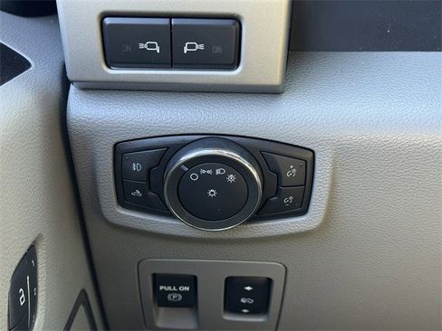 Used 2016 Ford F150 Lariat image 25